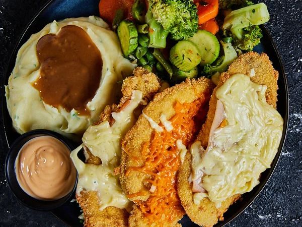 Chicken Cheese And Smoked Turky
