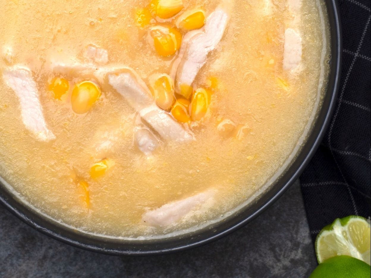 شوربة الذرة الحلوة مع الدجاج