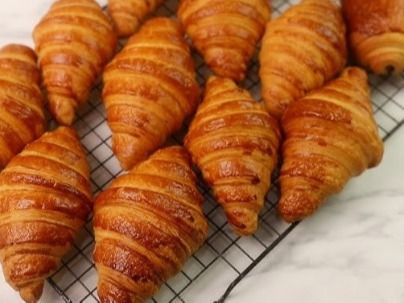 Plain Croissant.