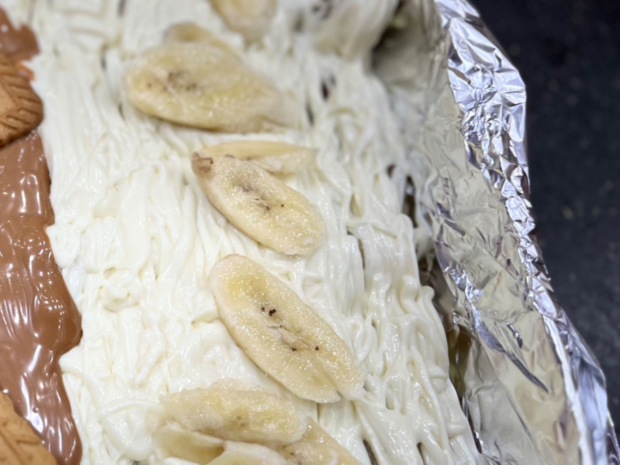 White chocolate banana pie