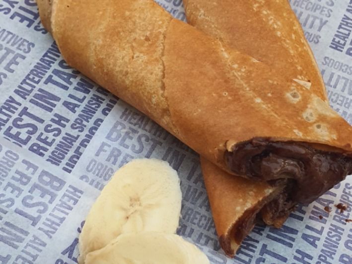 Banana With Nutella Chocolate Roll