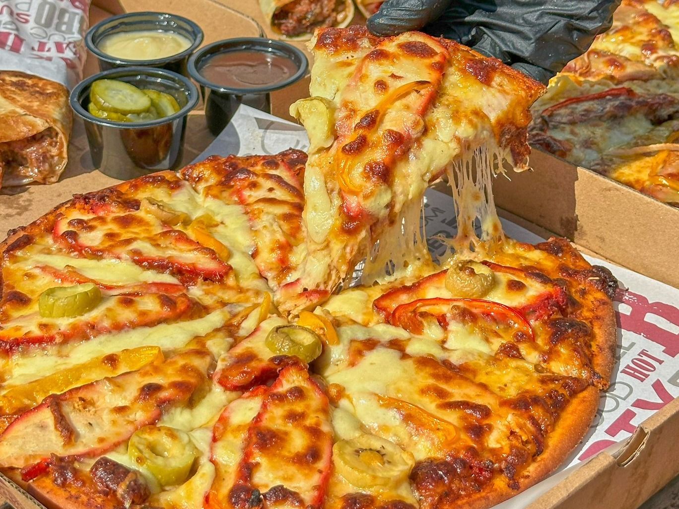 Smoked Chicken Pizza