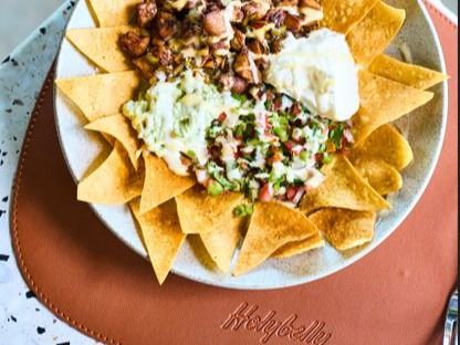 Chicken nachos cheese