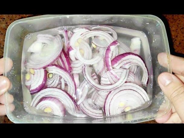 Onion With Lemon