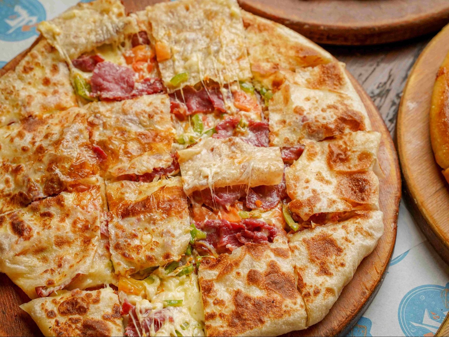 Kiri & Pastrami Pie