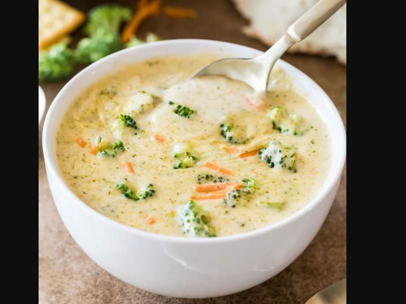 Cheesy Broccoli Soup