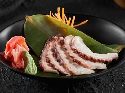 Tako Sashimi (octopus)