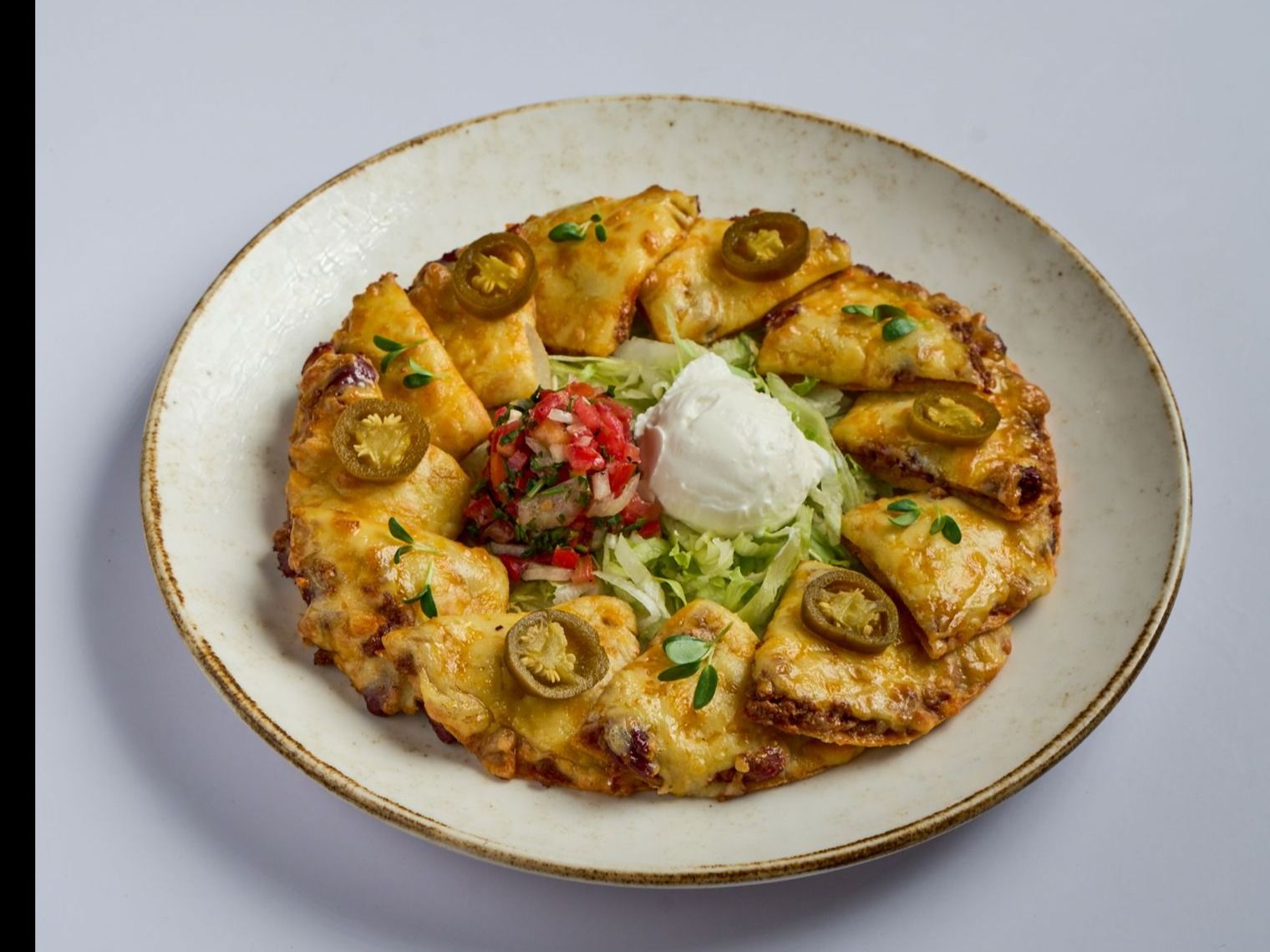 Classic Chili Nachos