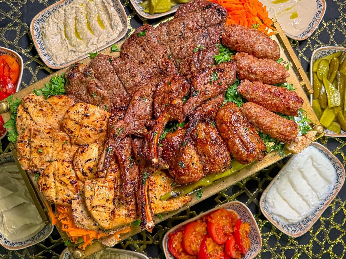 Half a kilo of mixed grills