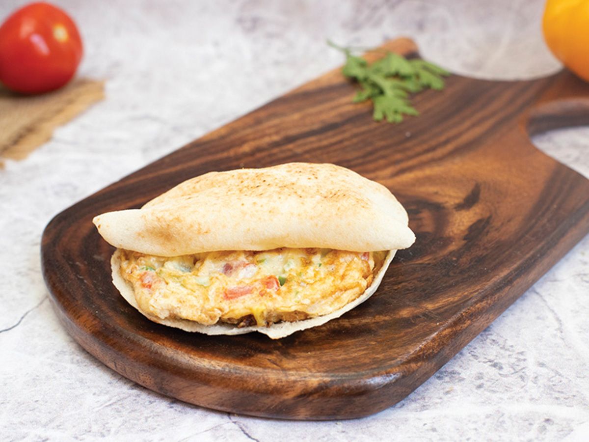 Shami Cheddar Cheese Egg Sandwich