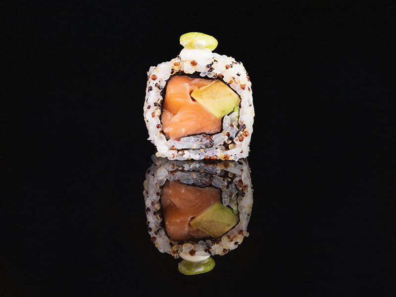 Quinoa Roll Special Uramaki