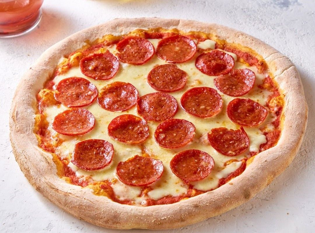 Salami Pizza