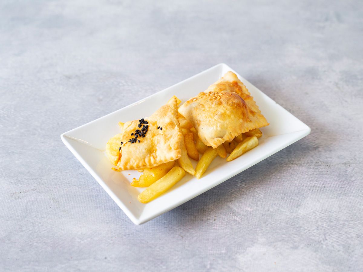 Cheese Sambousek (per piece)