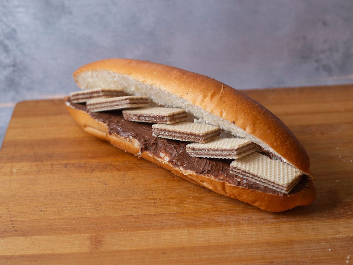 Kandel Al Hluw Sandwich