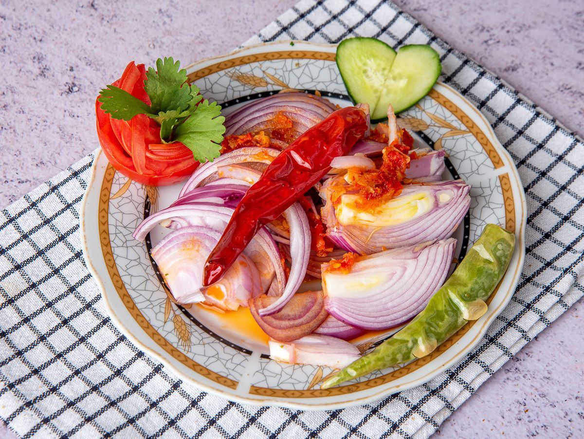 Sliced onions