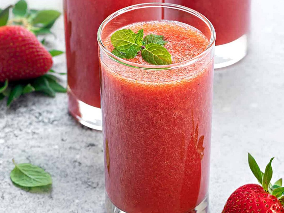 strawberry fresh juice