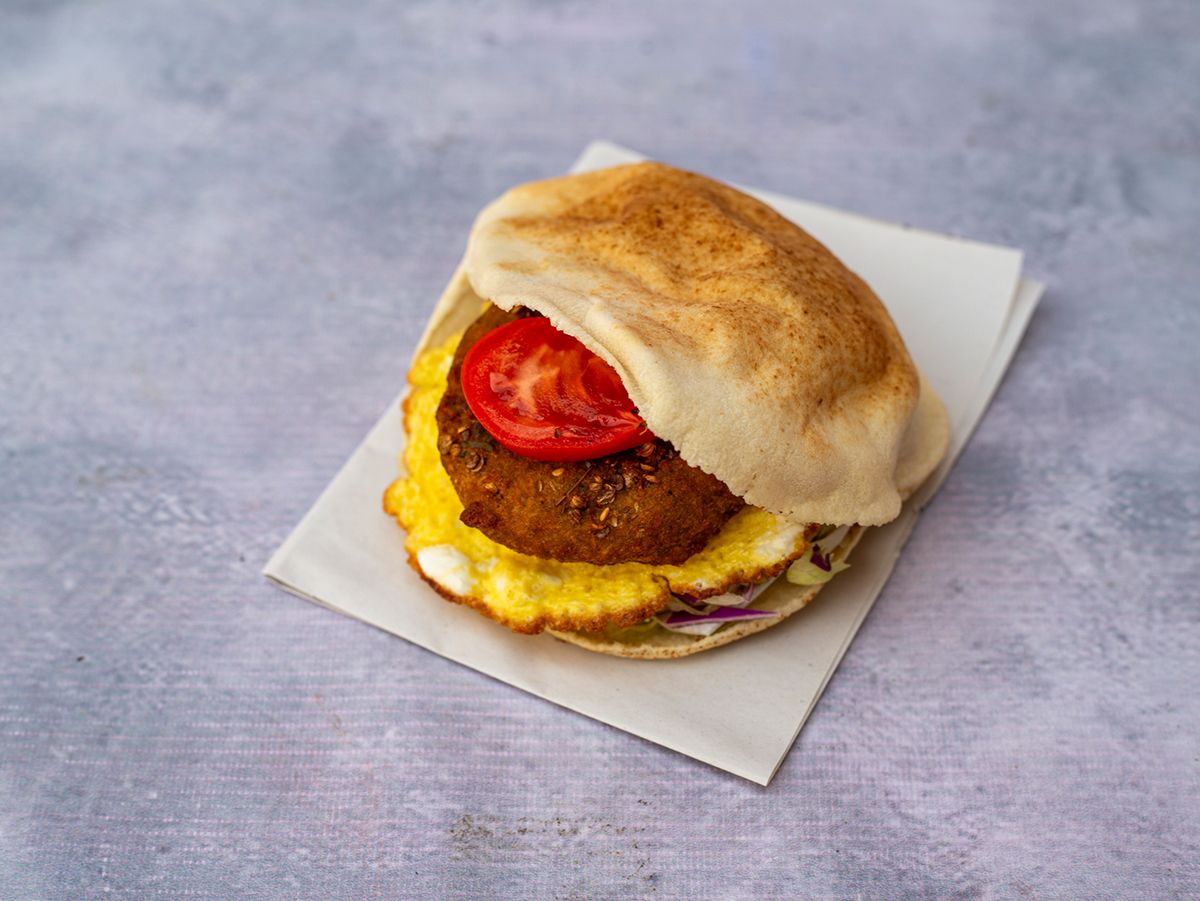 Taamia With Omelette Egg