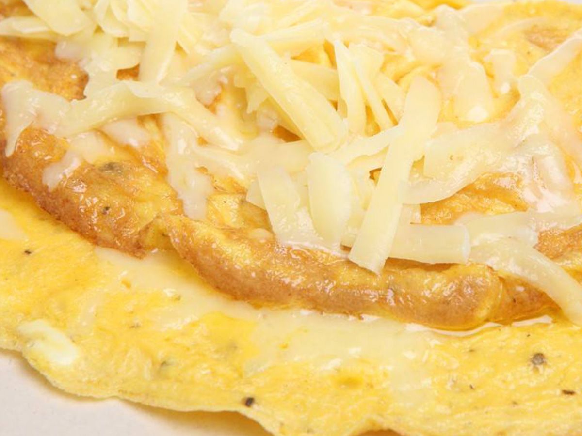 Roumi cheese omelette sandwich