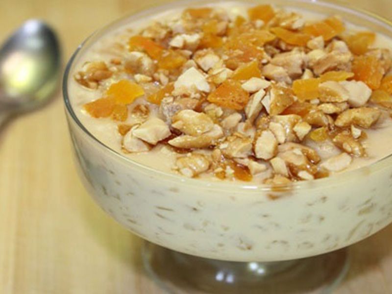 Nuts and Qeshta Rice Pudding