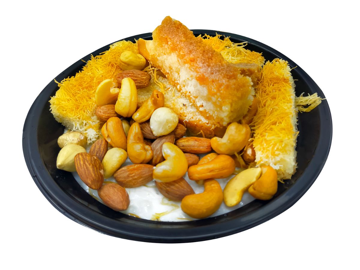Rice Kunafa Basbousa and Nuts