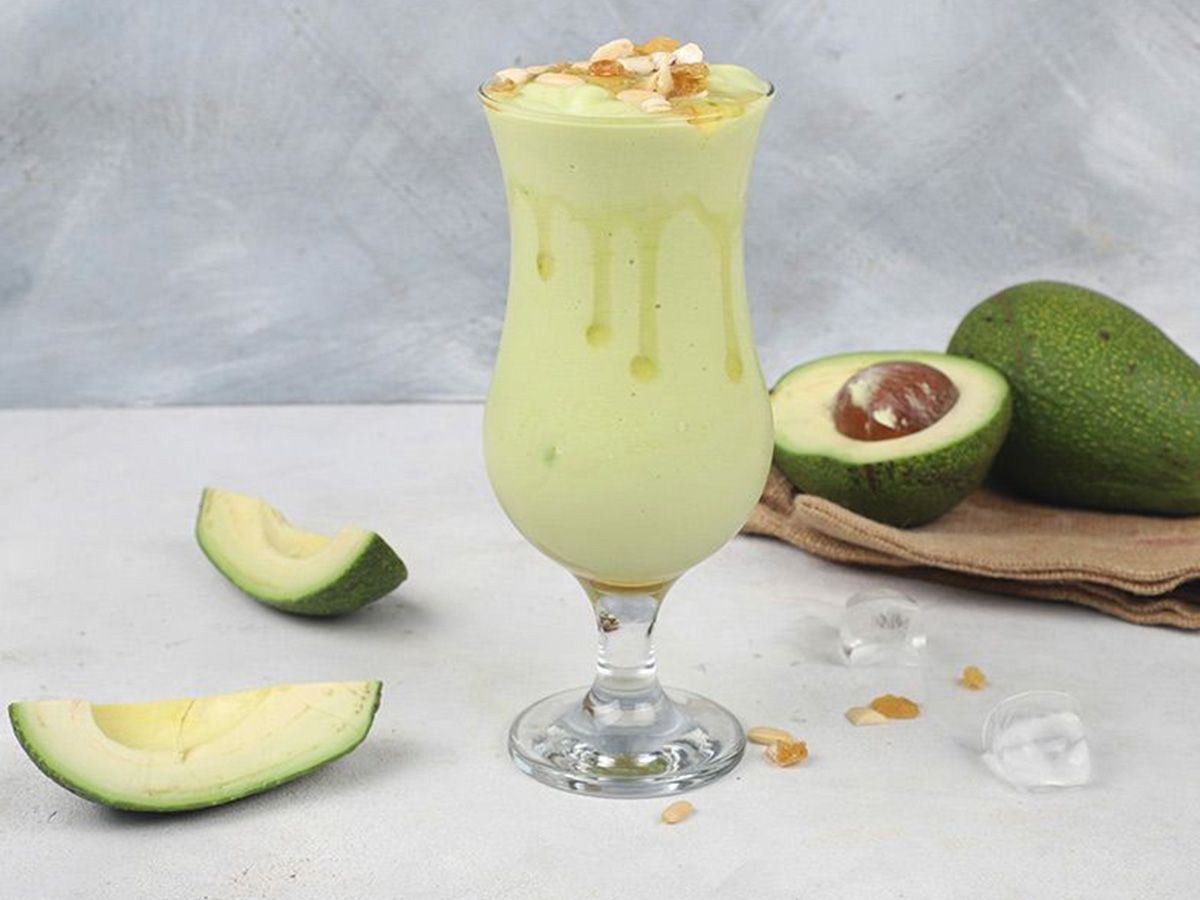 Avocado Nuts Juice