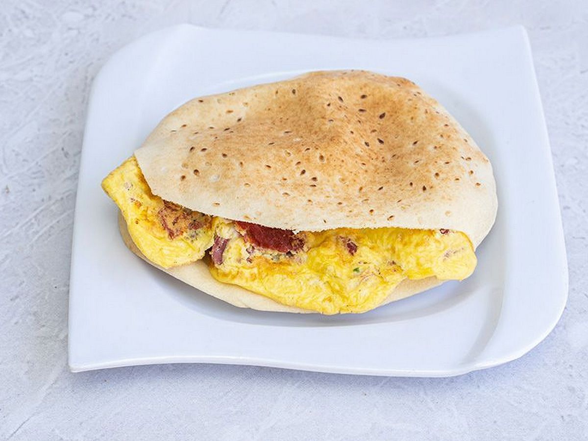 Pastrami Omelette Sandwich