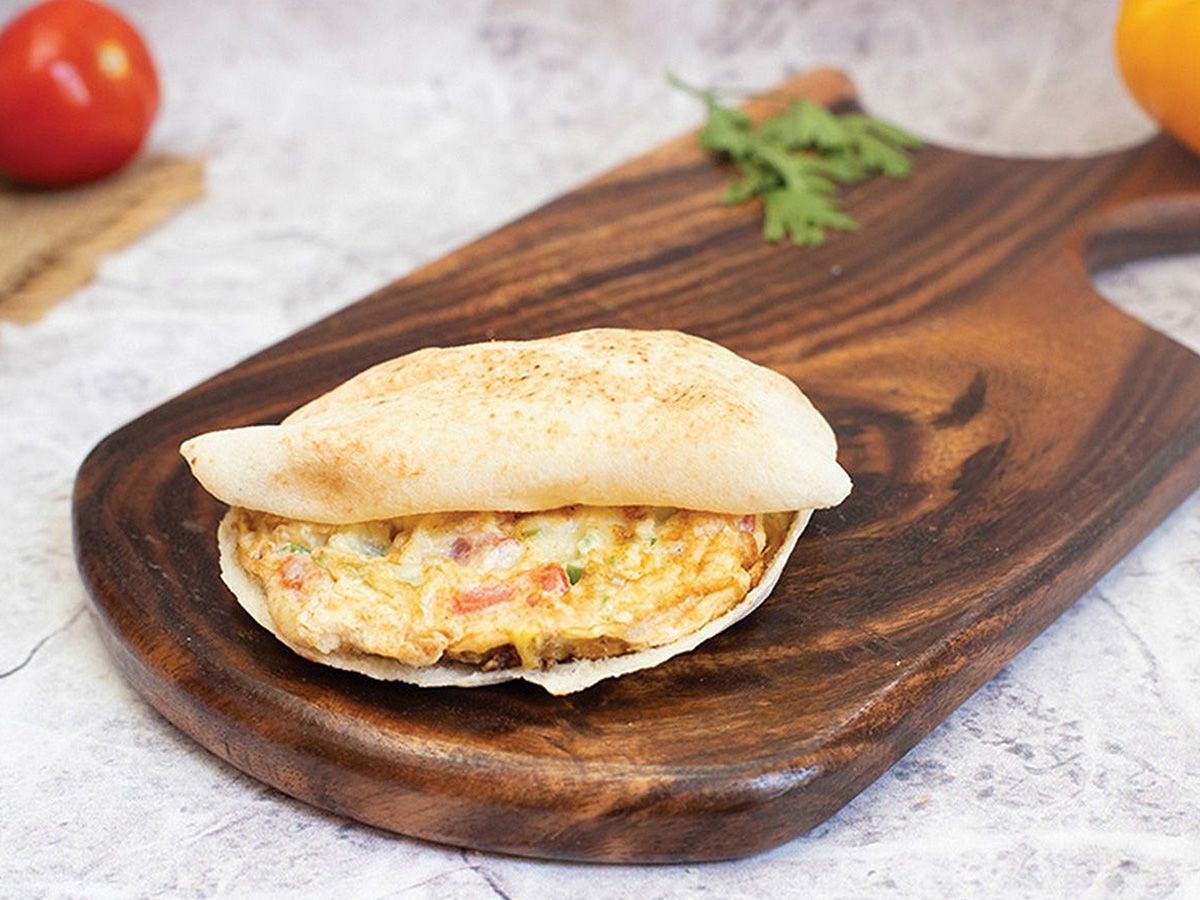 Omelette Pizza Sandwich