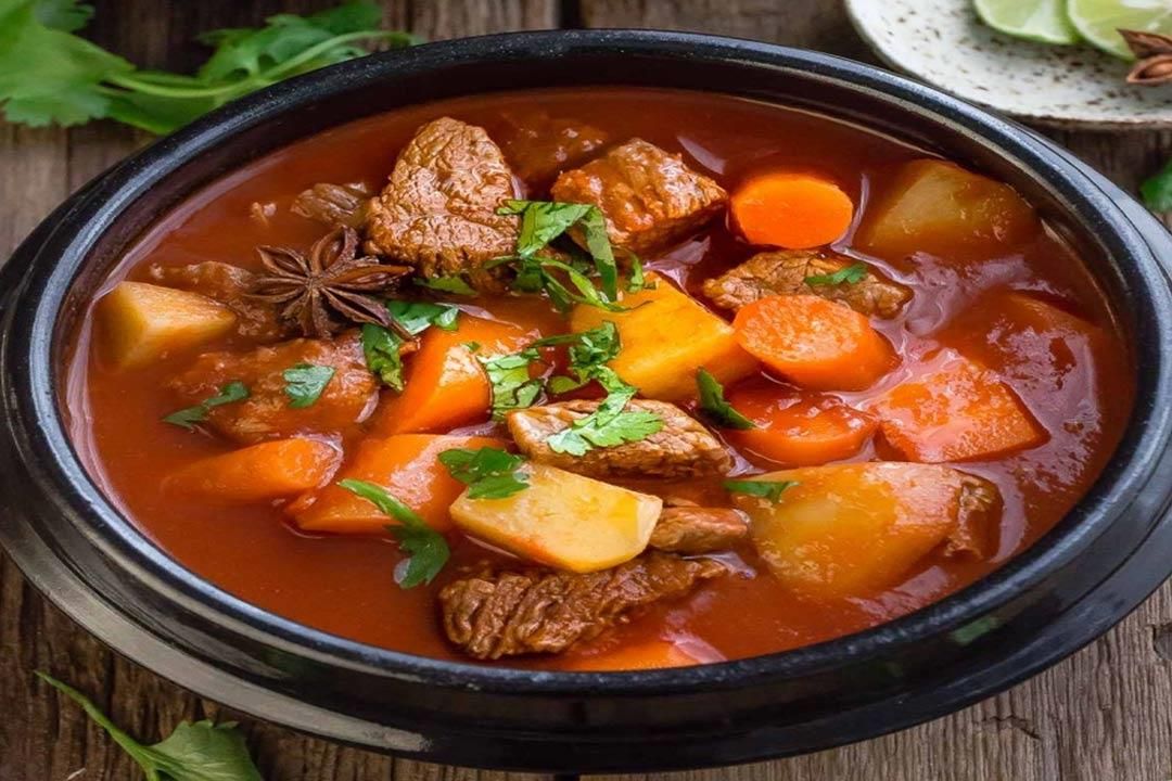 Vegetable and meat tagine
