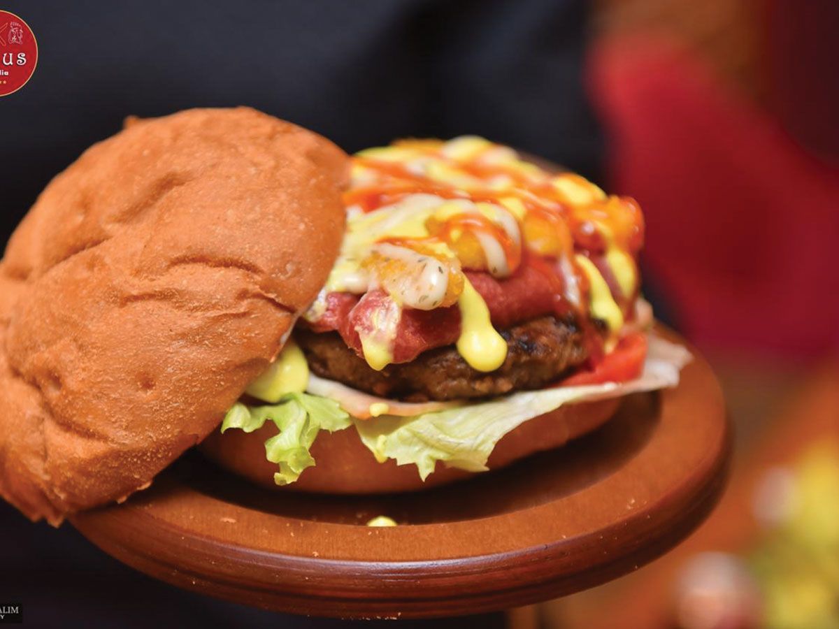 Plain Meat burger