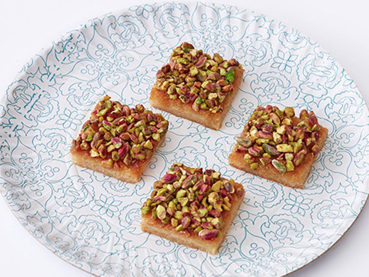 Basbousa with Pistachio 250 gram
