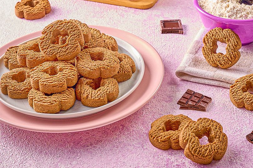 Chocolate Ammonia Biscuits