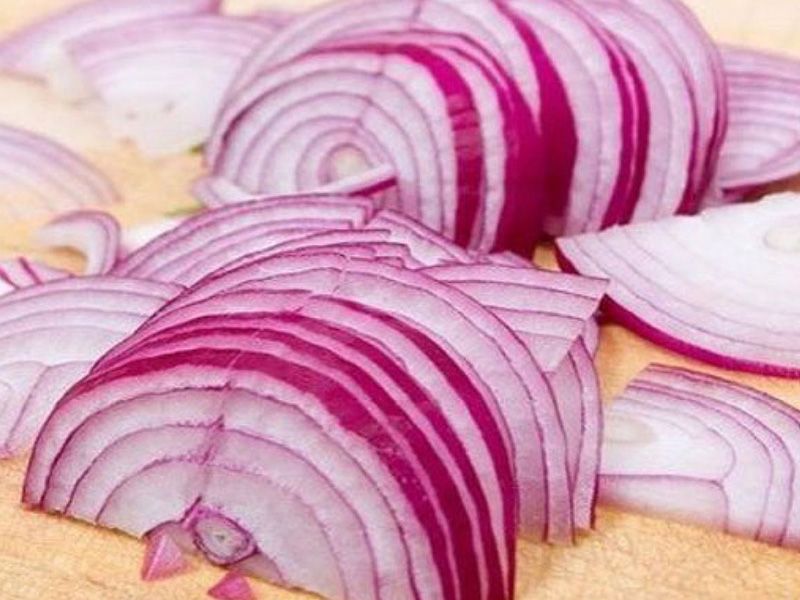 Packet of sliced onions