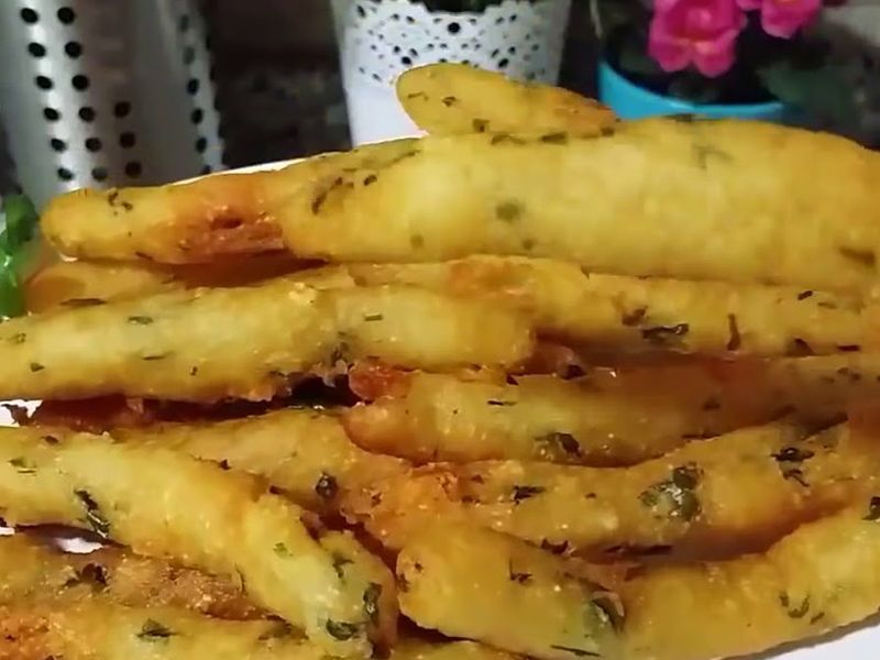 French fries sandwich with baba ghanoush
