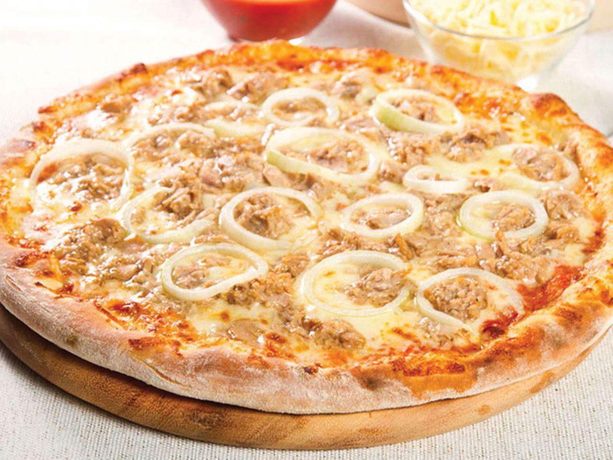 Tuna italian pizza