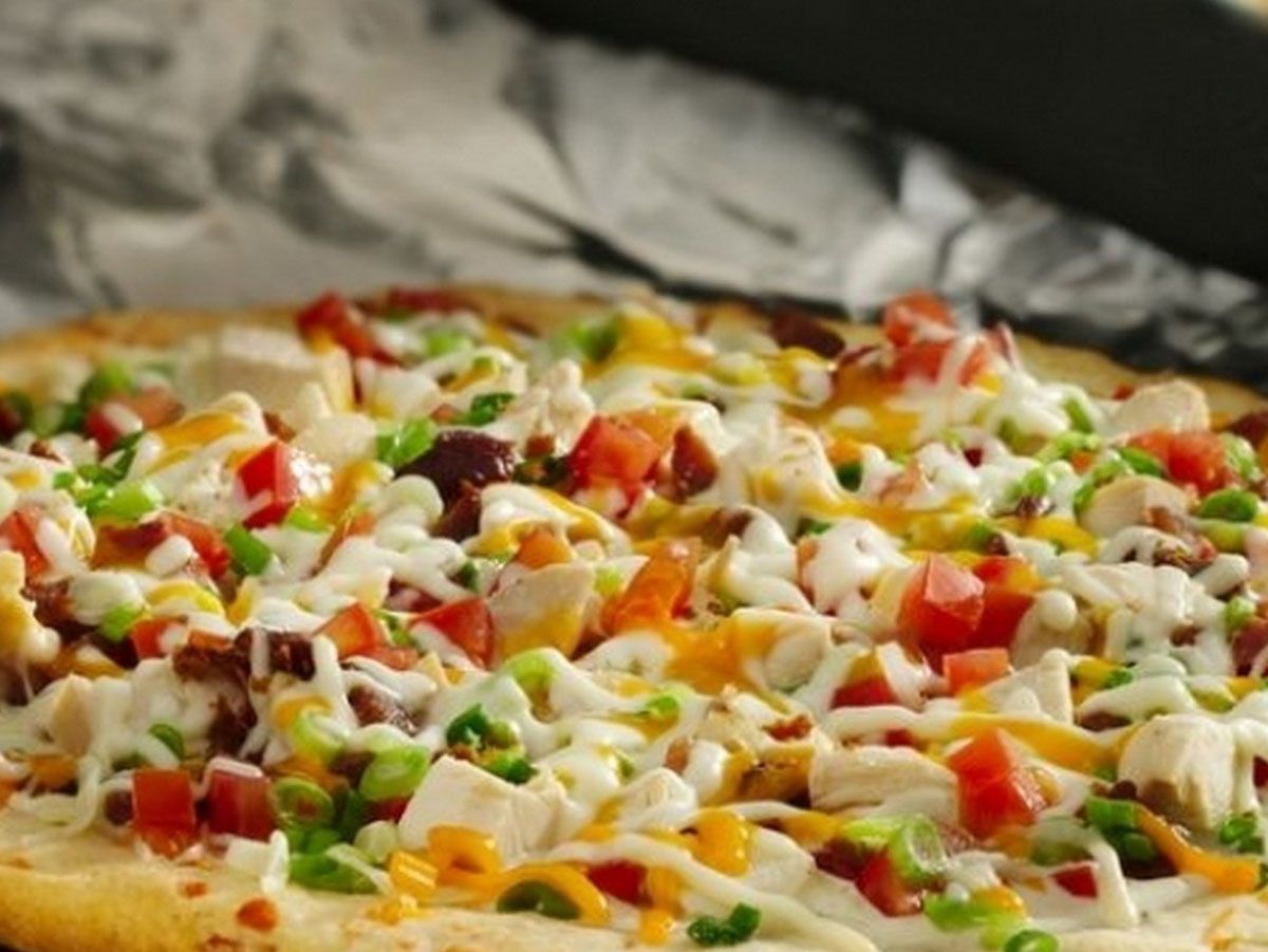 Italian chicken ranch pizza