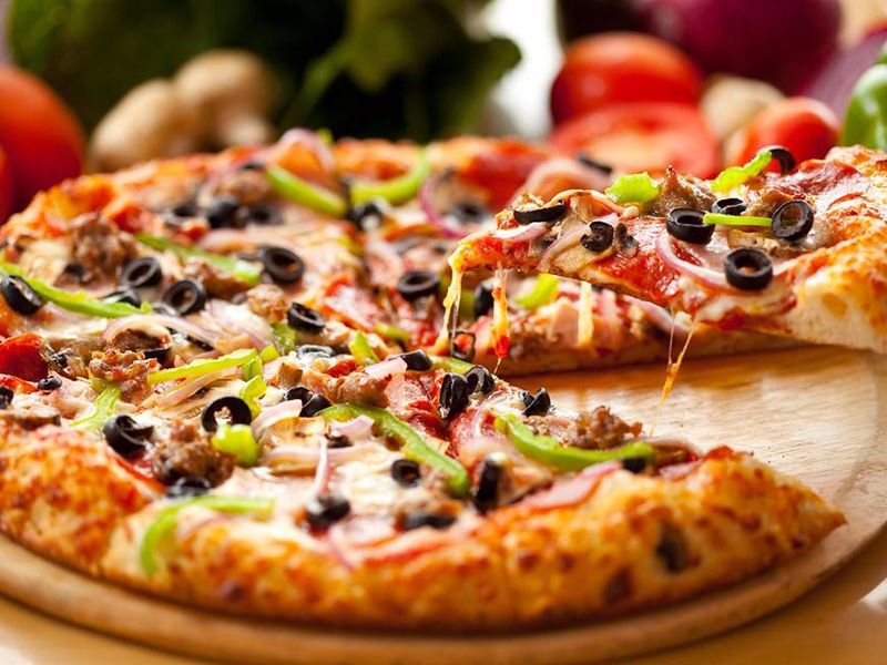 Vegetable pizza