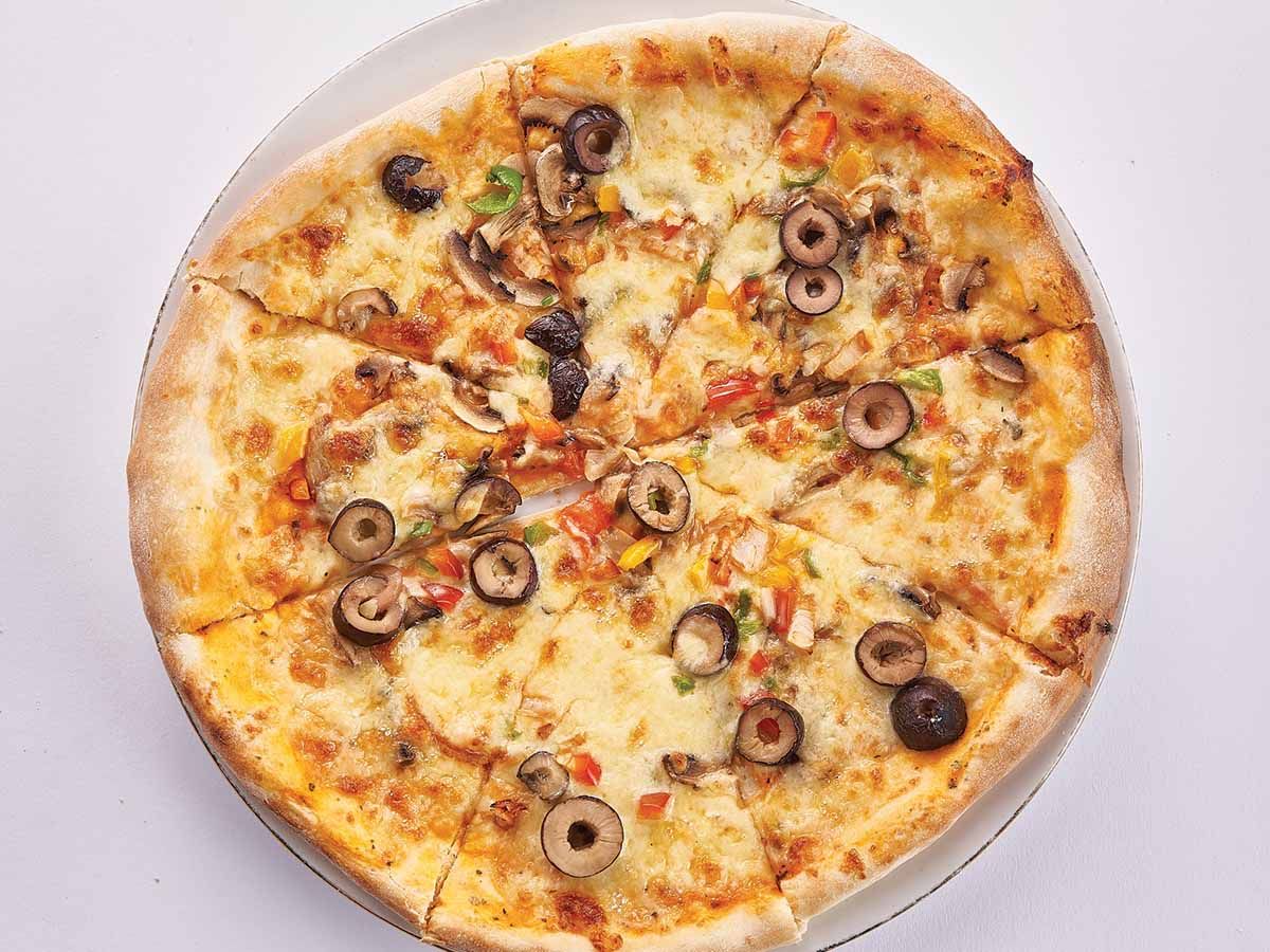 Vegetable pizza