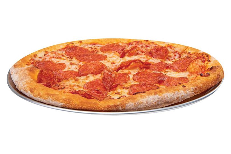Salami pizza