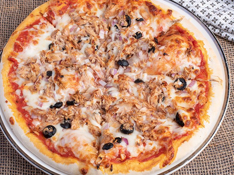 Tuna Chunks Oriental Pizza