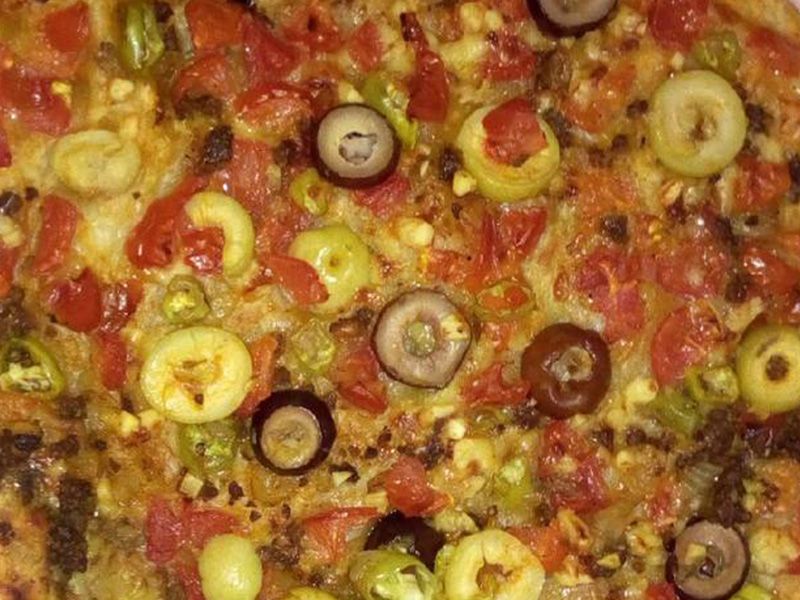 Oriental Mixed Meat Pizza