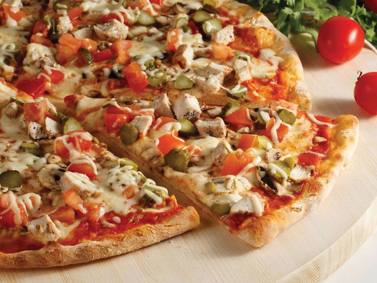 Shish Tawook Pizza
