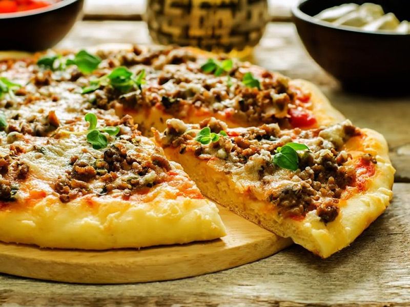 Minced Meat Pizza