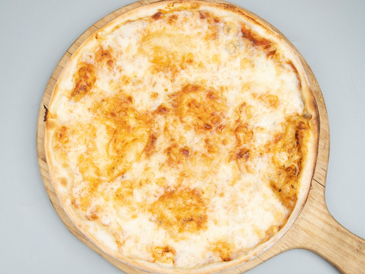 Mix cheese pizza