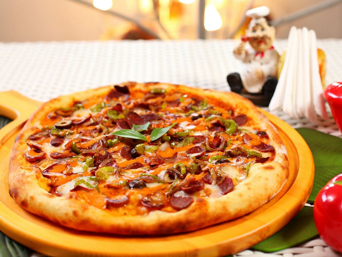 Italian hot dog pizza