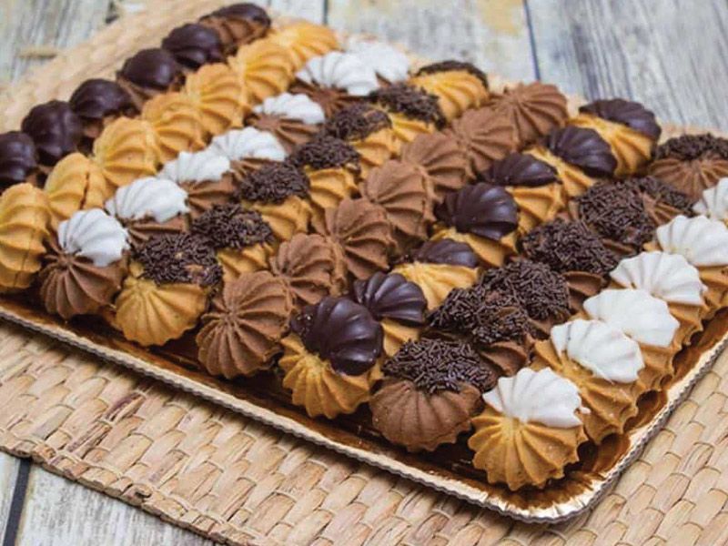 Warda Petit Four