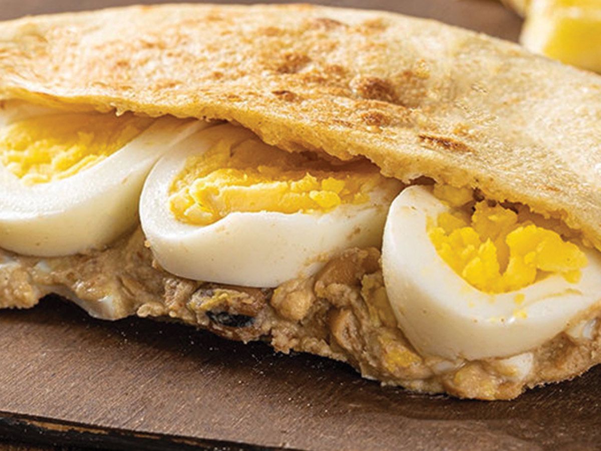 Foul and Egg Sandwich