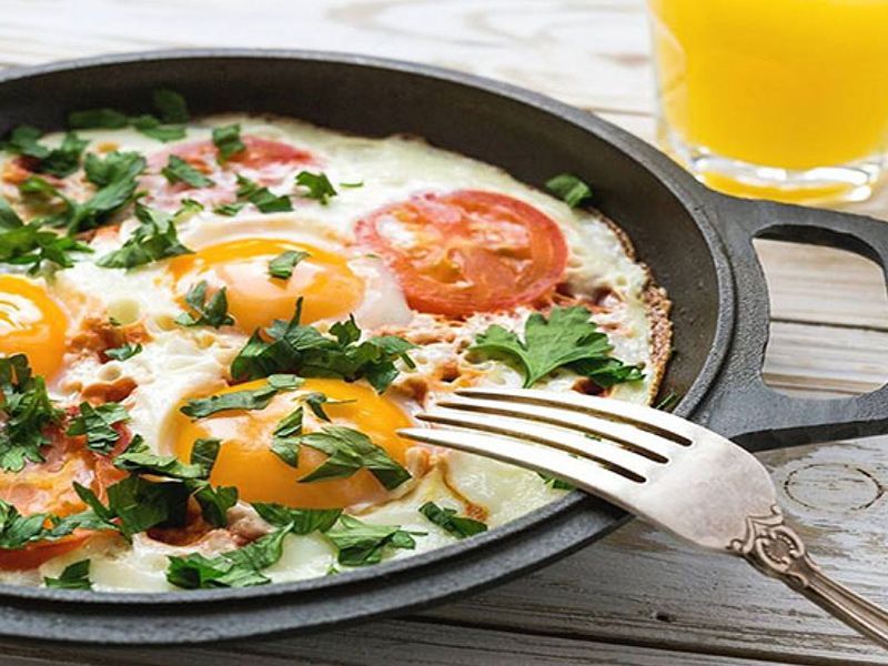Fried Eggs With Tomatoes Sandwich