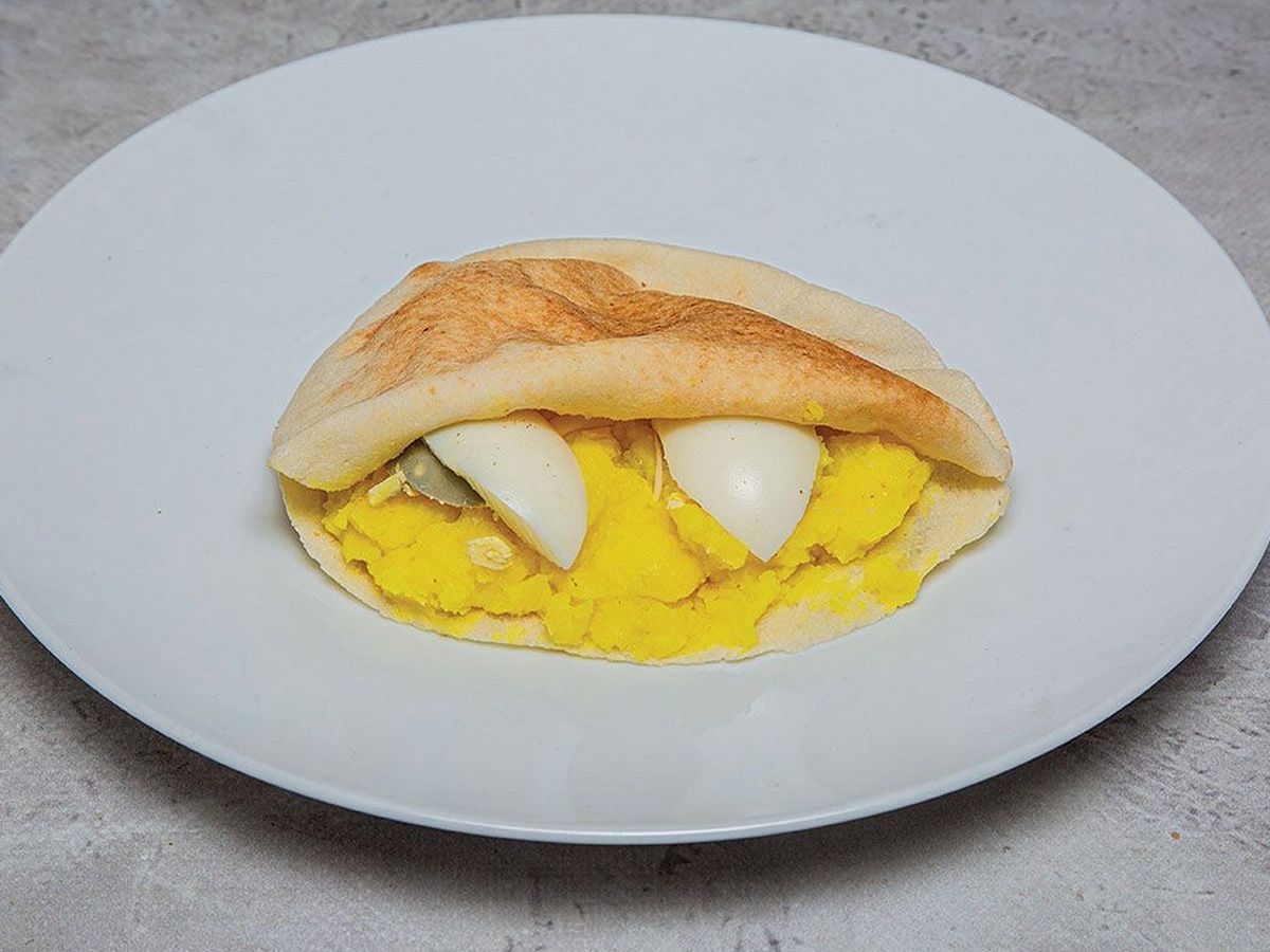Puree Boiled Eggs Sandwich