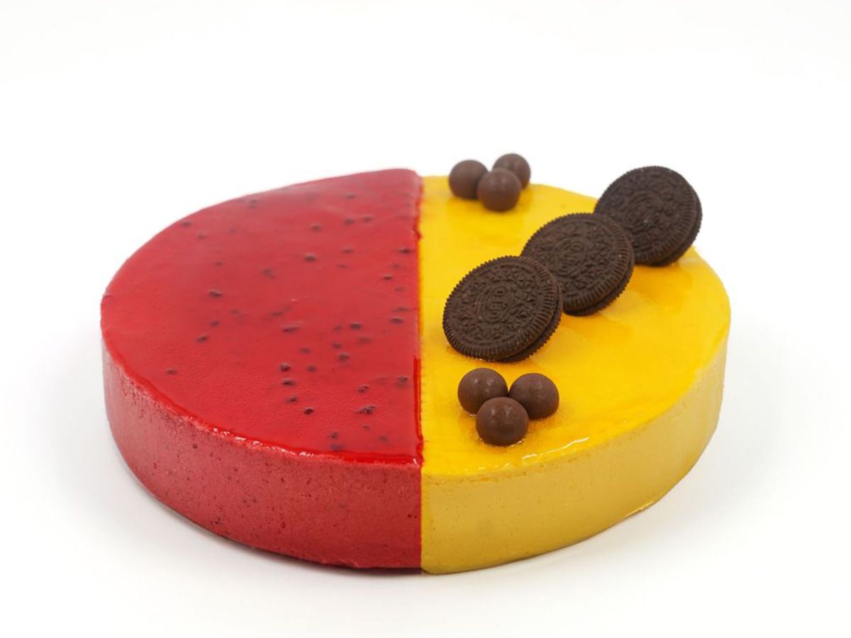 Half strawberry and half mango ice cream torte