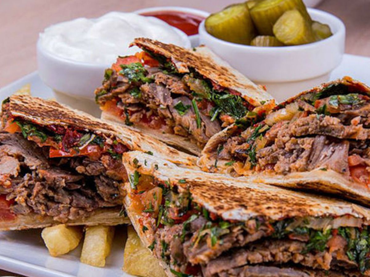 Alexandrian Sausage Hawawshi